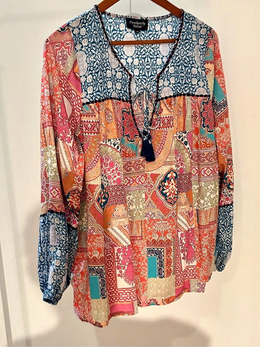 Feathers by Tolani Patterned Long Sleeve Blouse XL Like New